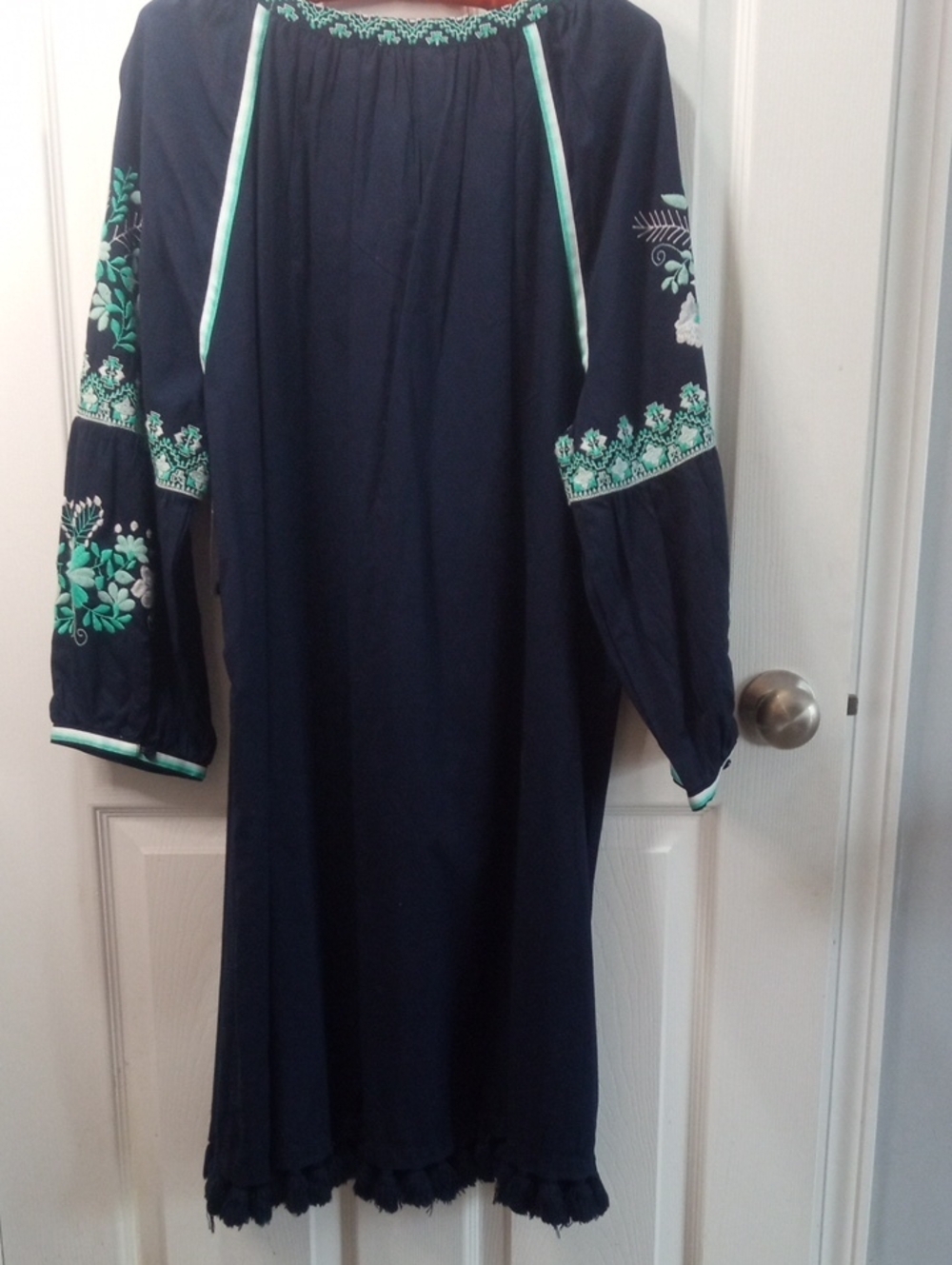 CROWN & IVY OVERSIZED TUNIC - Picture 8 of 11